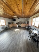 Free daily on-the-go breakfast