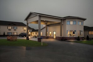 Exterior - Days Inn by Wyndham Alpena (Alpena)