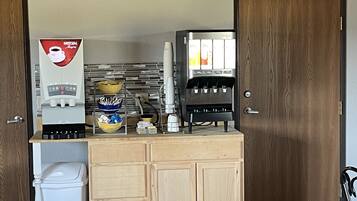 Frokost på farten er inkludert hver dag