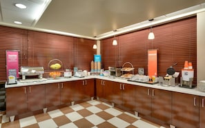 Free daily continental breakfast