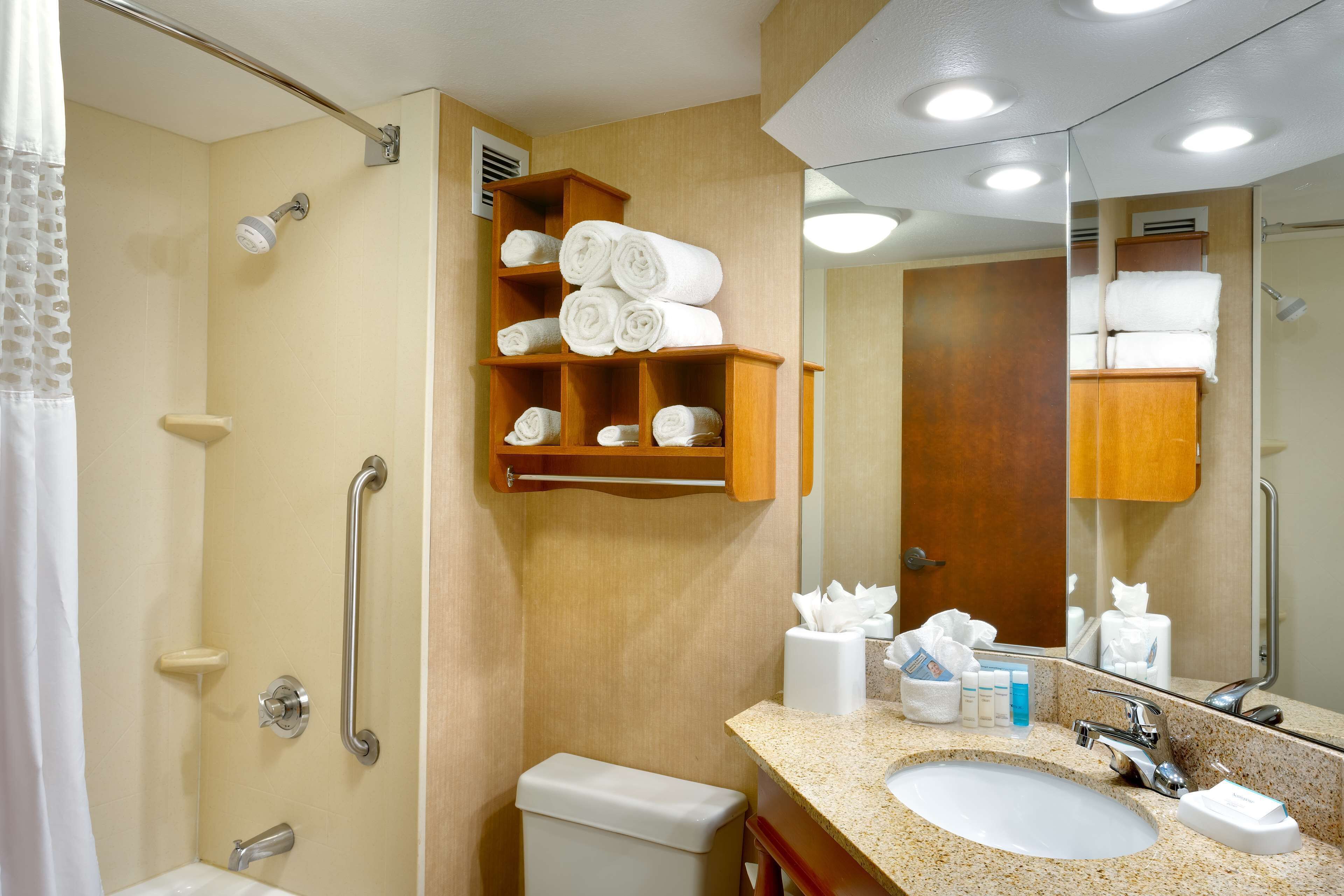 room, 2 queen beds, non smoking | bathroom shower