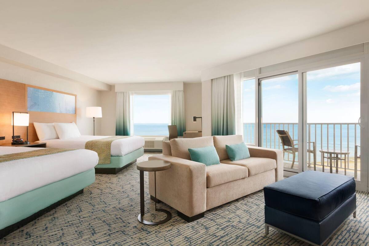 Suite, Multiple Beds, Accessible, Non Smoking (Upgrade) | Hypo-allergenic bedding available, in-room safe, desk, laptop workspace