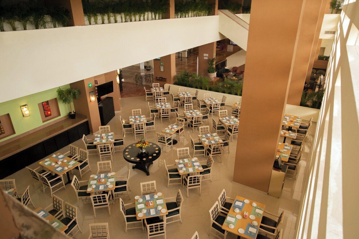 breakfast, lunch, dinner served; regional cuisine