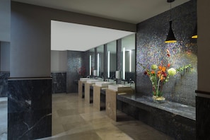 Public bath - Fiesta Americana Hermosillo (Hermosillo)