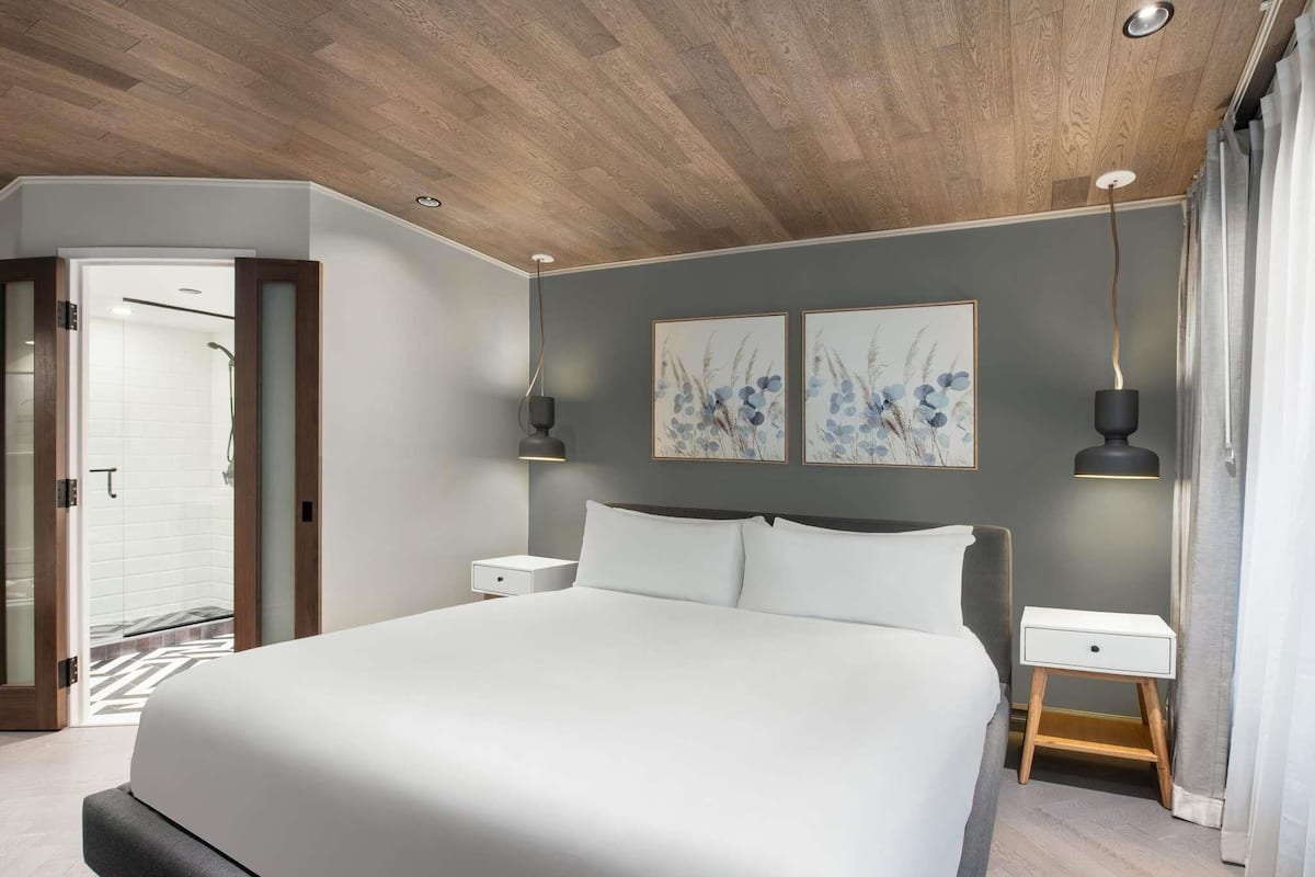 Junior Suite, 1 King Bed
