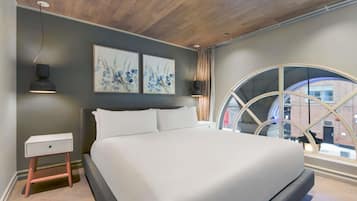 Junior-Suite, 1 King-Bett | 1 Schlafzimmer, hochwertige Bettwaren, Zimmersafe, Schreibtisch