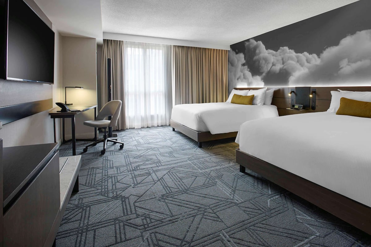 Superior-Zimmer, 2 Queen-Betten | 1 Schlafzimmer, hochwertige Bettwaren, Zimmersafe, Schreibtisch