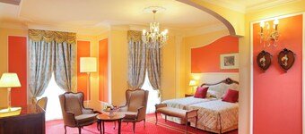 โรงแรมแกรนด์ ตริเอสเตแอนด์วิกตอเรีย