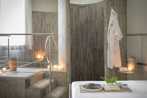 ห้องทรีทเมนท์สำหรับคู่รัก, ซาวน่า, ห้องอบไอน้ำ, น้ำพุร้อน/น้ำแร่