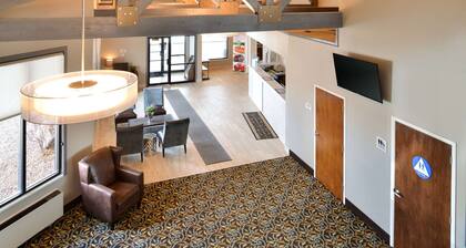 Wingate by Wyndham Beaver I-15