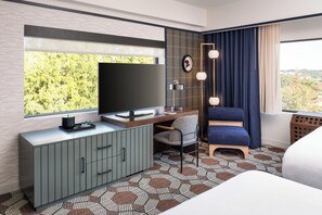 Rom – deluxe, 2 queensize-senger | Sengetøy av topp kvalitet, skrivebord og skrivebord for bærbar PC