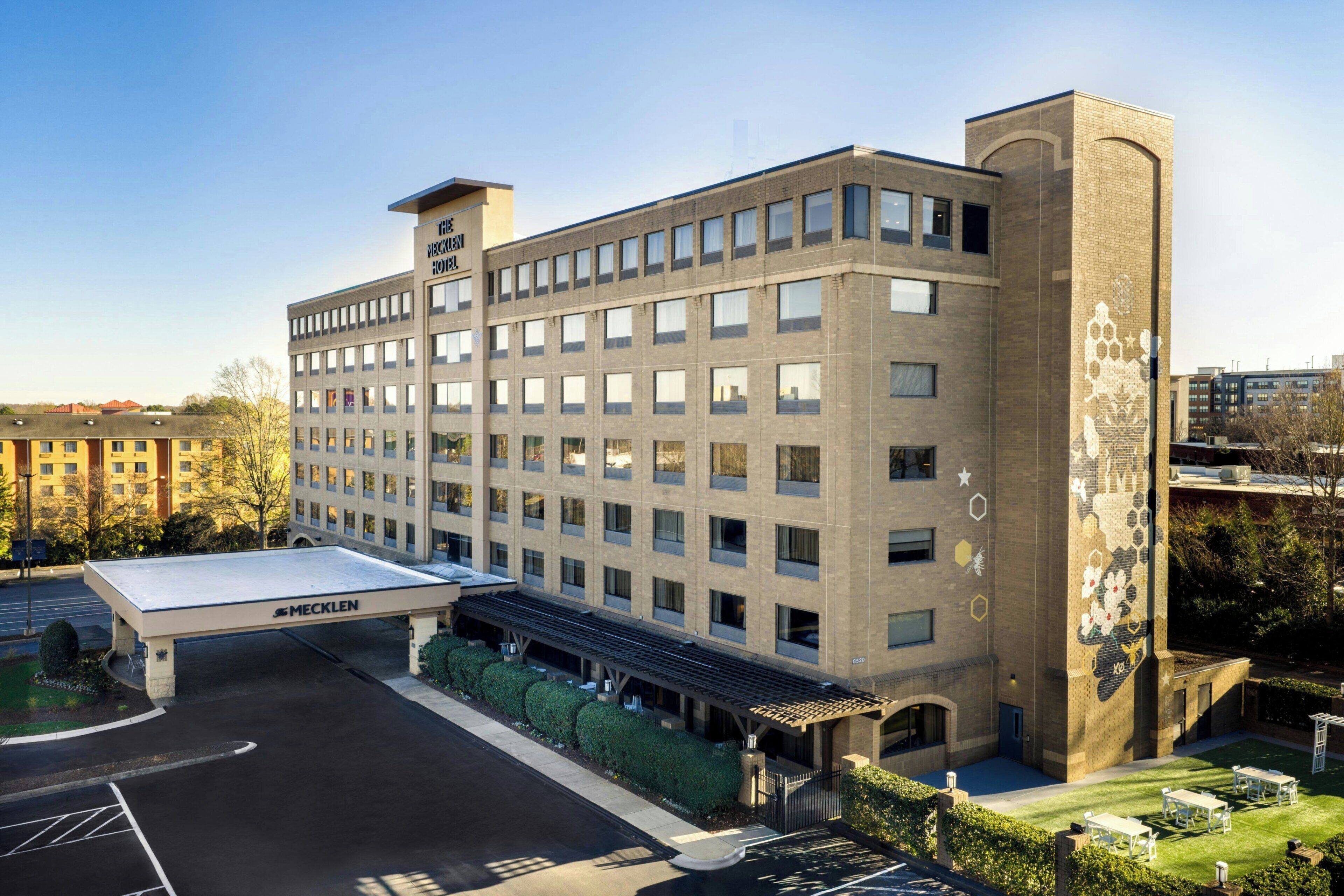 المنشأة من الخارج