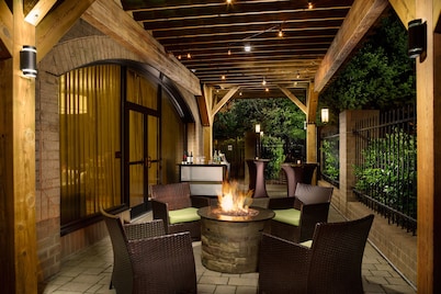 Holiday Inn Charlotte University Executive Park by IHG