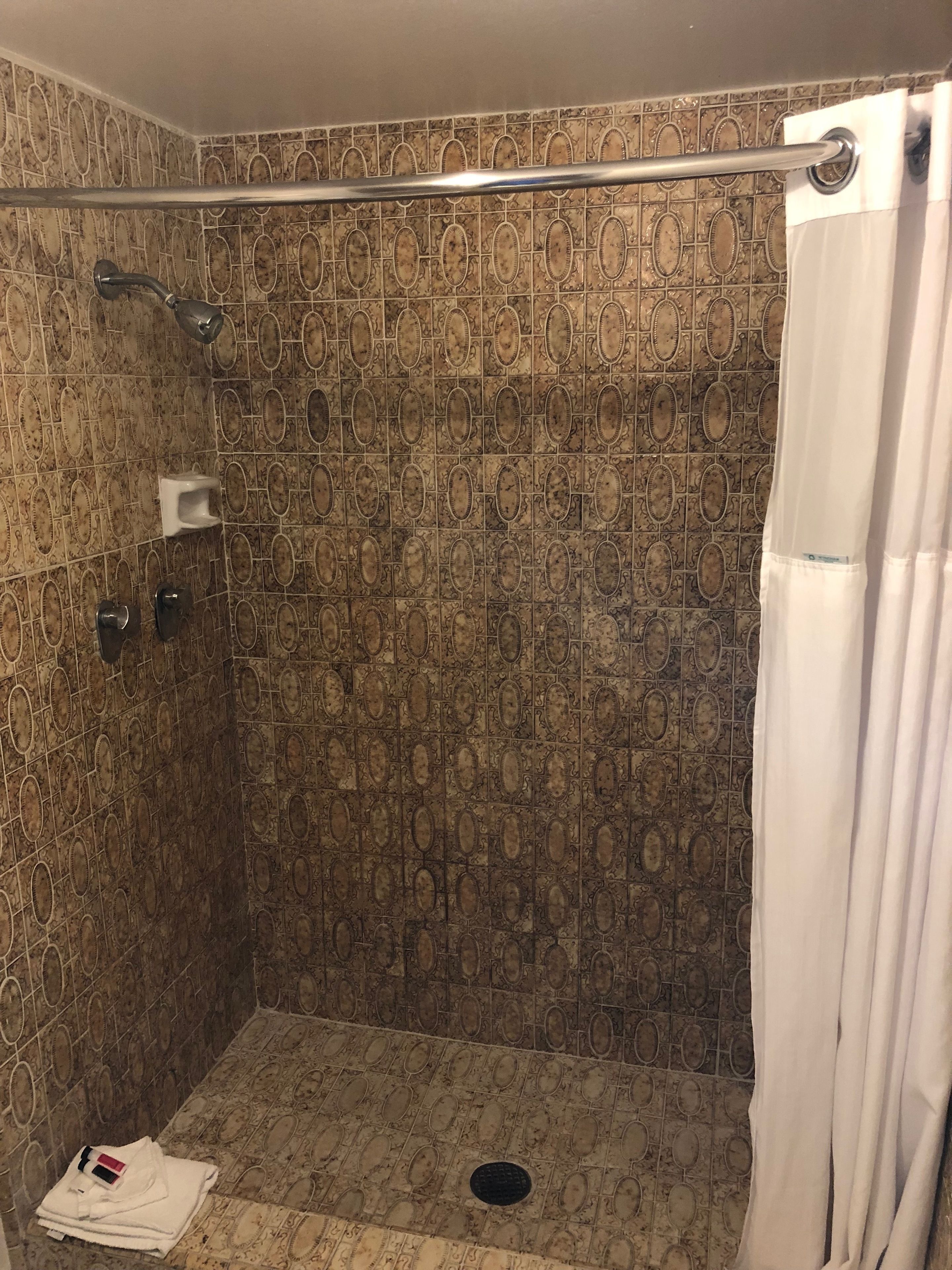 Suite, 1 camera da letto | Bagno | Asciugacapelli, asciugamani, sapone, shampoo