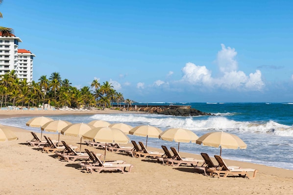 Beach nearby, white sand, sun-loungers, beach umbrellas
