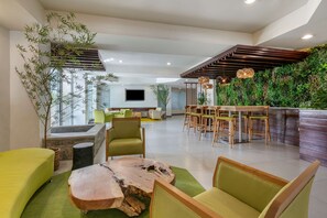 Lobby - Condado Palm Inn San Juan, Tapestry Collection by Hilton (San Juan)