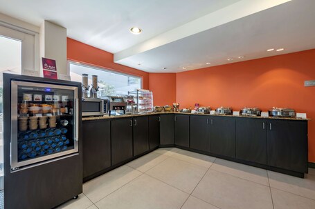 Condado Palm Inn San Juan, Tapestry Collection by Hilton - Image 62