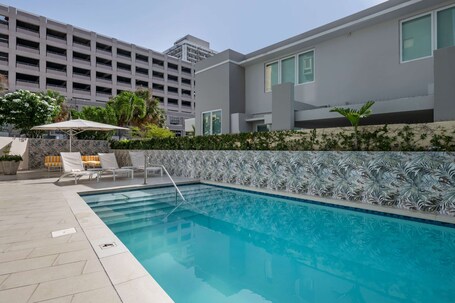 Condado Palm Inn San Juan, Tapestry Collection by Hilton - Image 55
