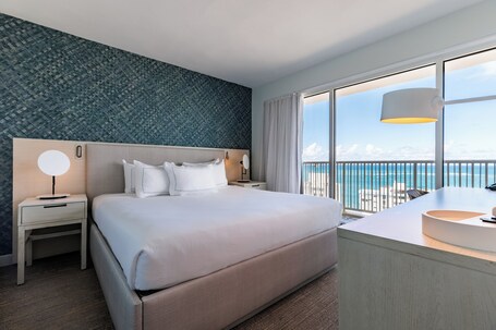 Condado Palm Inn San Juan, Tapestry Collection by Hilton - Image 10