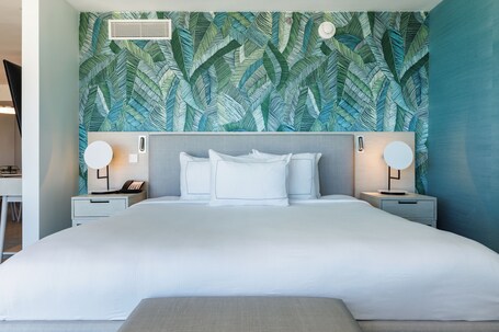 Condado Palm Inn San Juan, Tapestry Collection by Hilton - Image 3