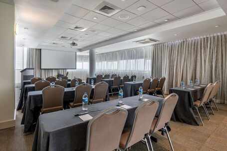 Condado Palm Inn San Juan, Tapestry Collection by Hilton - Image 34