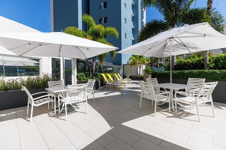Condado Palm Inn San Juan, Tapestry Collection by Hilton - Image 17