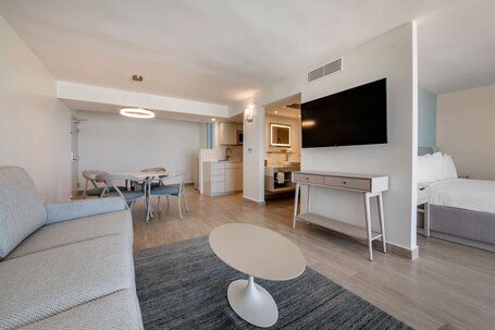 Condado Palm Inn San Juan, Tapestry Collection by Hilton - Image 39