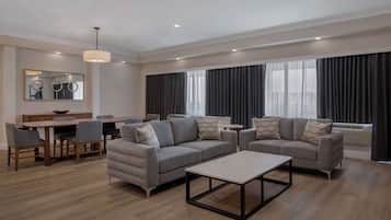 TV 27 polegadas com canais a cabo, filmes pagos, dock para MP3