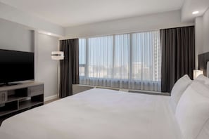 Chambre, 1 très grand lit, cuisine | Literie de qualité supérieure, couette en duvet d'oie, surmatelas