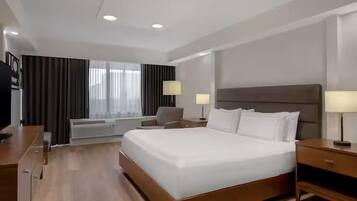 أغطية فراش متميزة وألحفة محشوة بالريش وأسرّة بطبقة علوية مريحة