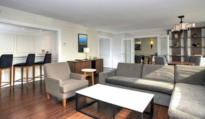 Suite, 1 King Bed (Prime Minister) | Living area | 27-inch TV with cable channels, pay movies, MP3 dock