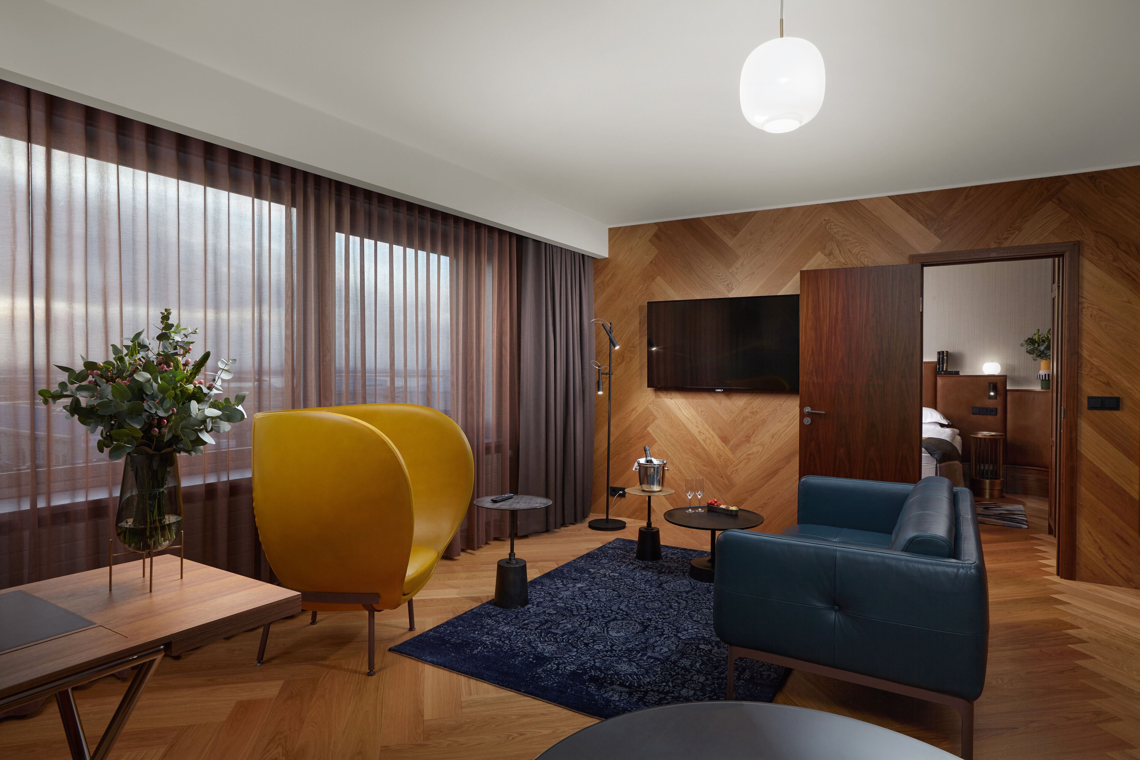 suite, 1 king bed | living area | tv