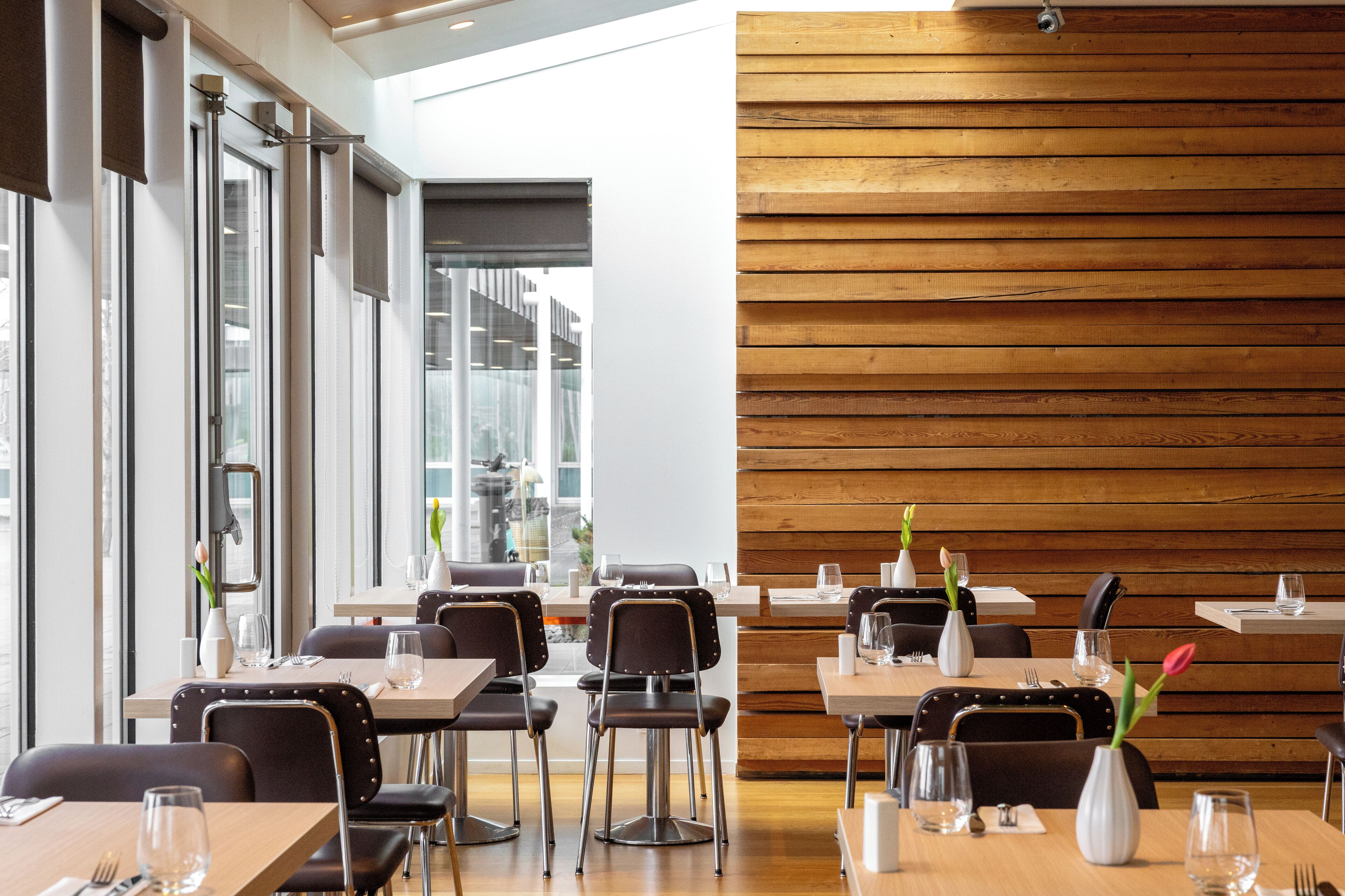 Frokostbuffé hver dag (mot et tillegg)