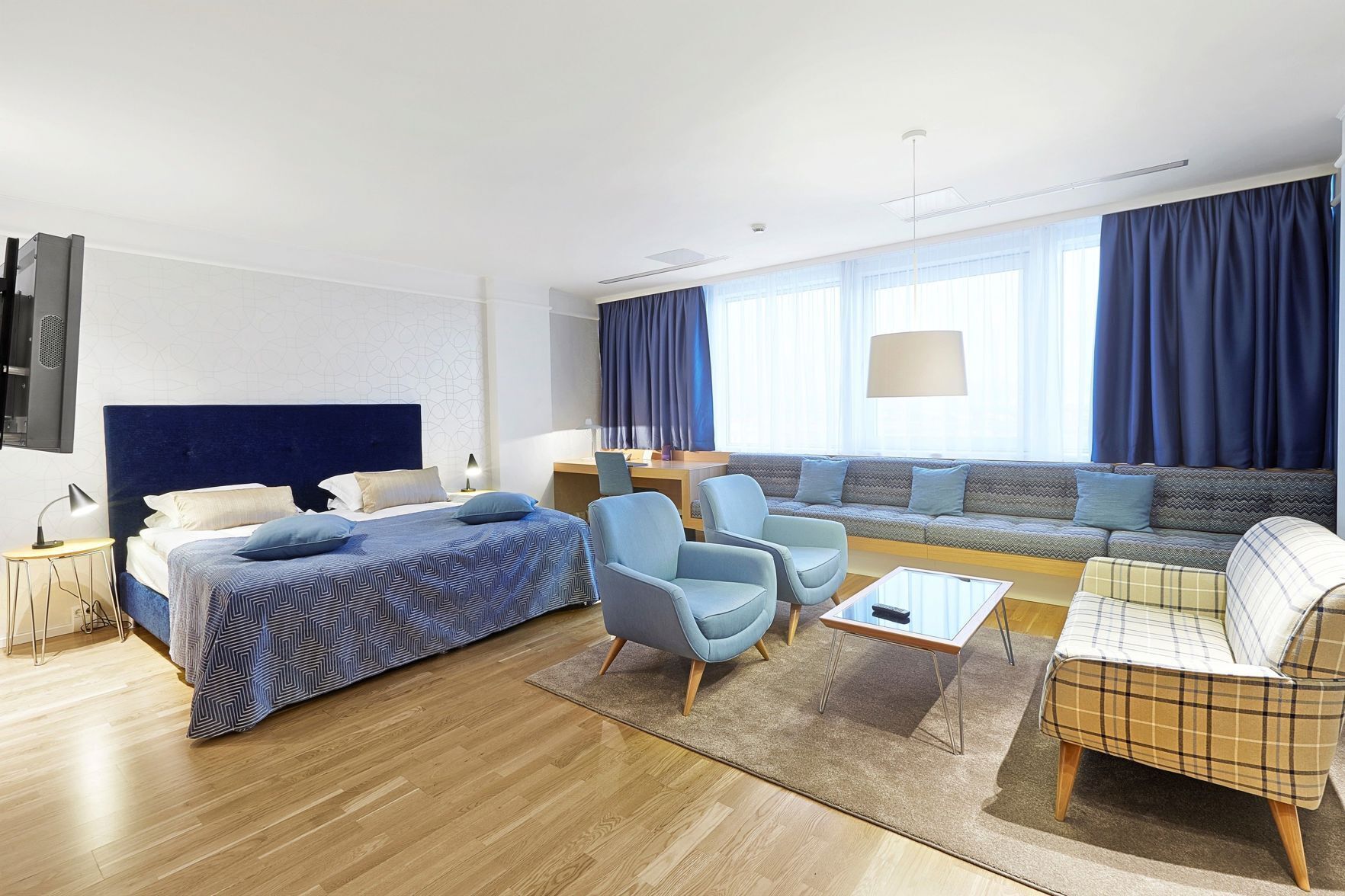 Premium bedding, desk, blackout curtains, soundproofing