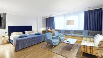 Junior Suite | Sengetøy av topp kvalitet, skrivebord, blendingsgardiner og lydisolert