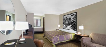 Super 8 by Wyndham Knoxville North/Powell