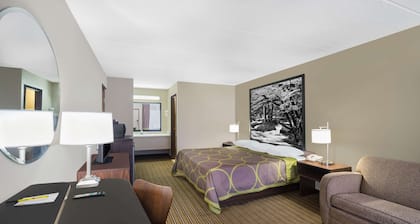 Super 8 by Wyndham Knoxville North/Powell