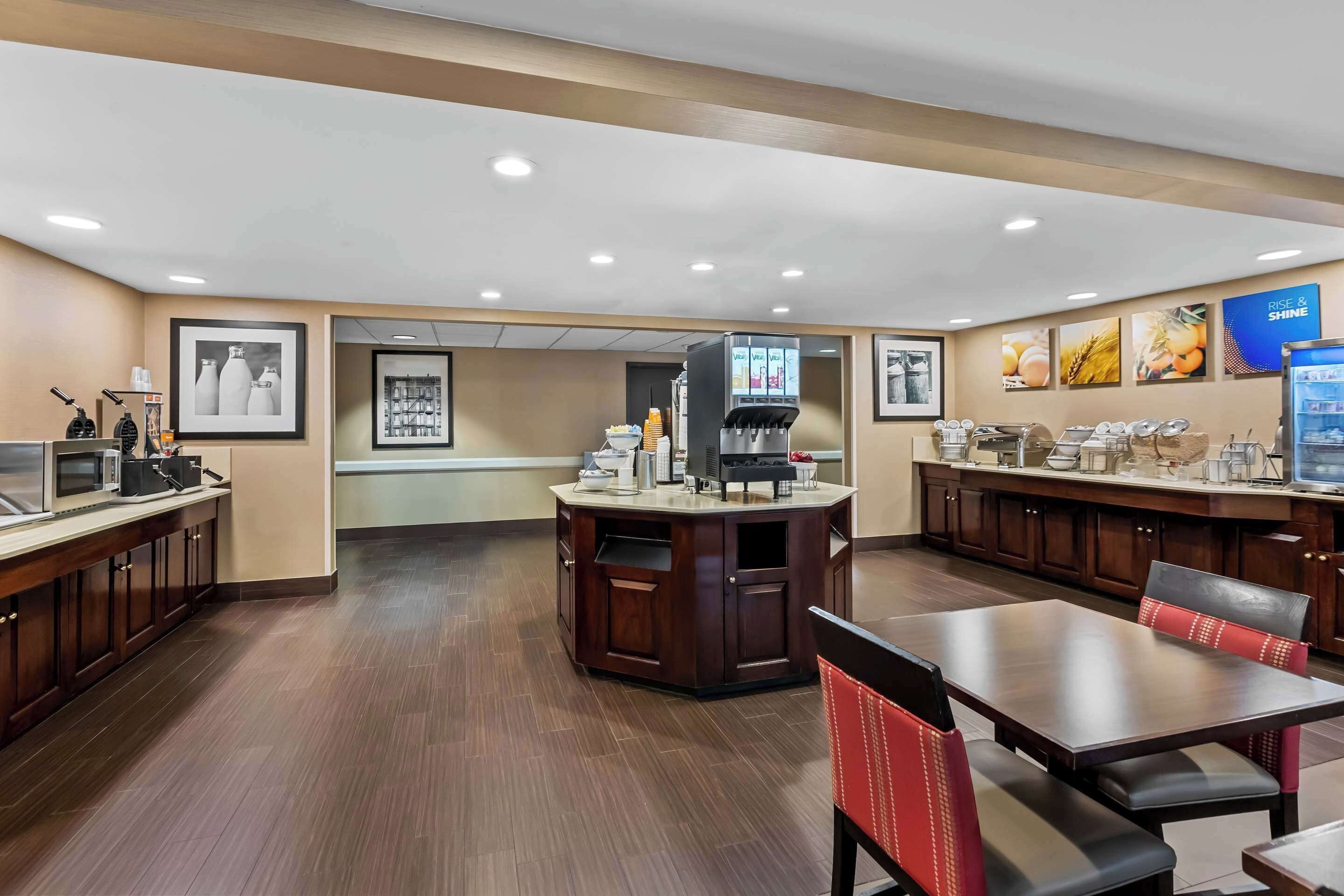 Desayuno buffet incluido todos los días