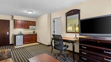 Suite, 1 King Bed with Sofa bed, Non Smoking | Premium bedding, down comforters, desk, blackout drapes