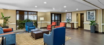 Comfort Inn & Suites Somerset - New Brunswick