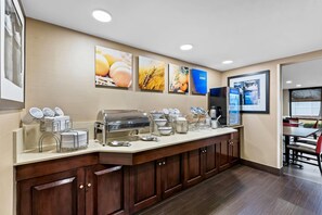 包含每日自助早餐