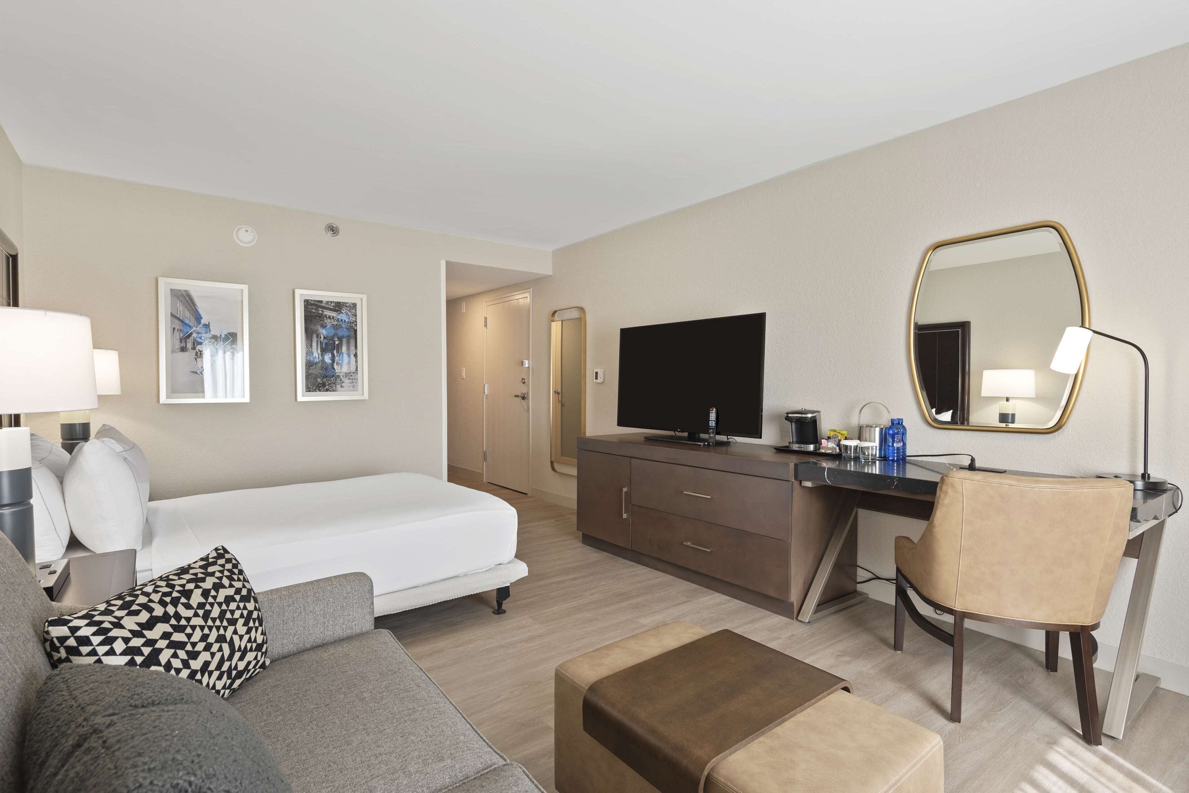 one double bed, non-smoking, accessible | premium bedding, in-room safe, desk, blackout curtains