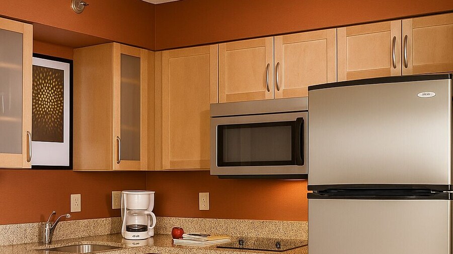 MainStay Suites Appleton Airport – Fox River Mall Area