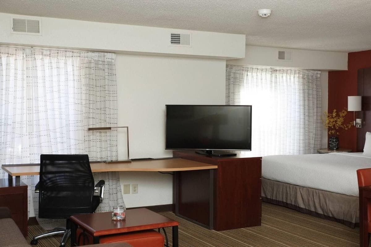 Suite, Multiple Beds, Non Smoking | Premium bedding, down comforters, pillowtop beds, desk