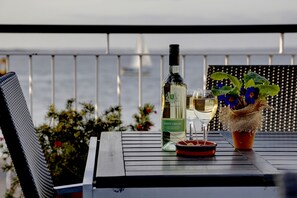 Terrace/patio - New Holmwood Hotel (Cowes)