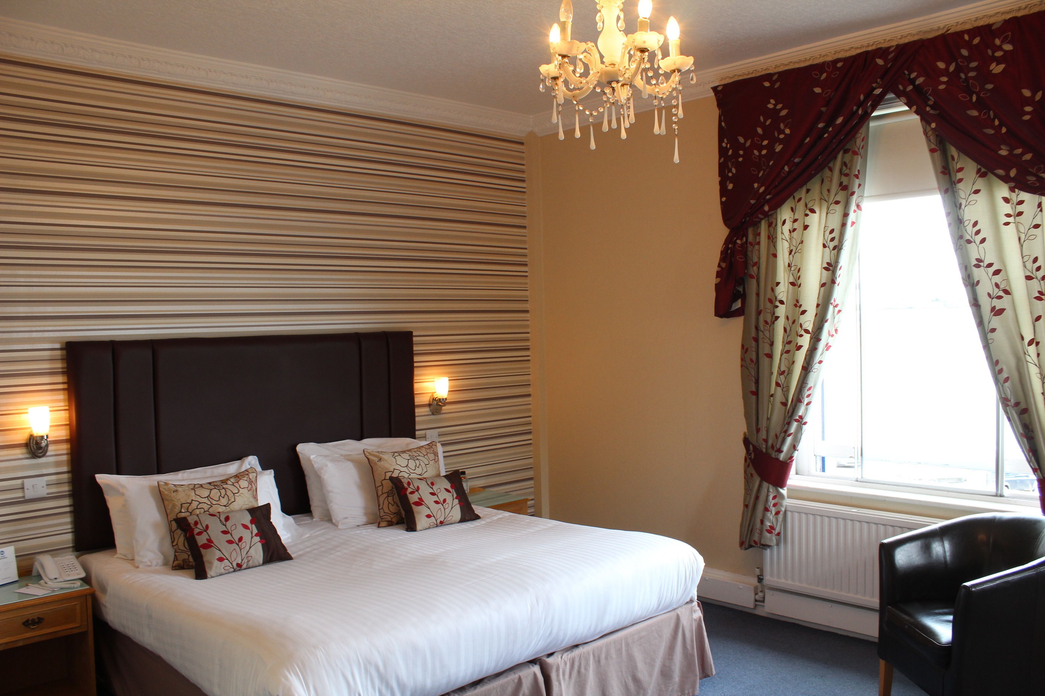 1 bedroom, individually furnished, desk, laptop workspace