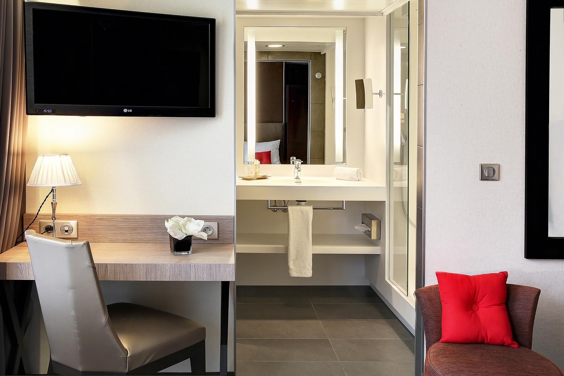 standard room, 1 double bed, non smoking (pour 1 personne) | premium bedding, pillow-top beds, minibar, in-room safe