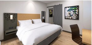Deluxe Suite, 1 King Bed, Non Smoking