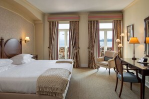 Junior Suite | In-room safe, individually decorated, desk, blackout drapes - As Janelas Verdes Inn, a Lisbon Heritage Collection (Lisbon)