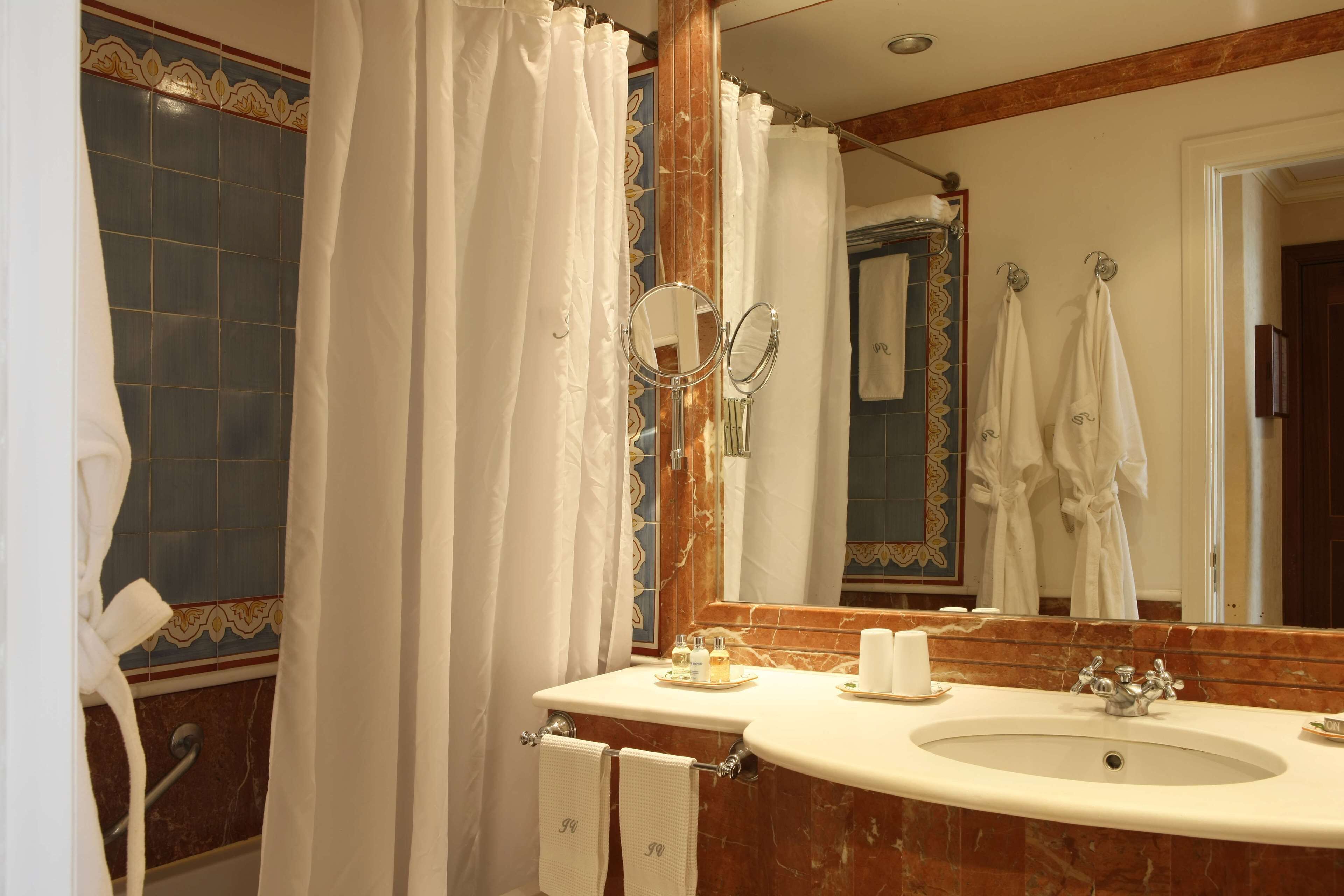 classic double or twin room | bathroom | shower, eco-friendly toiletries, hair dryer, bathrobes
